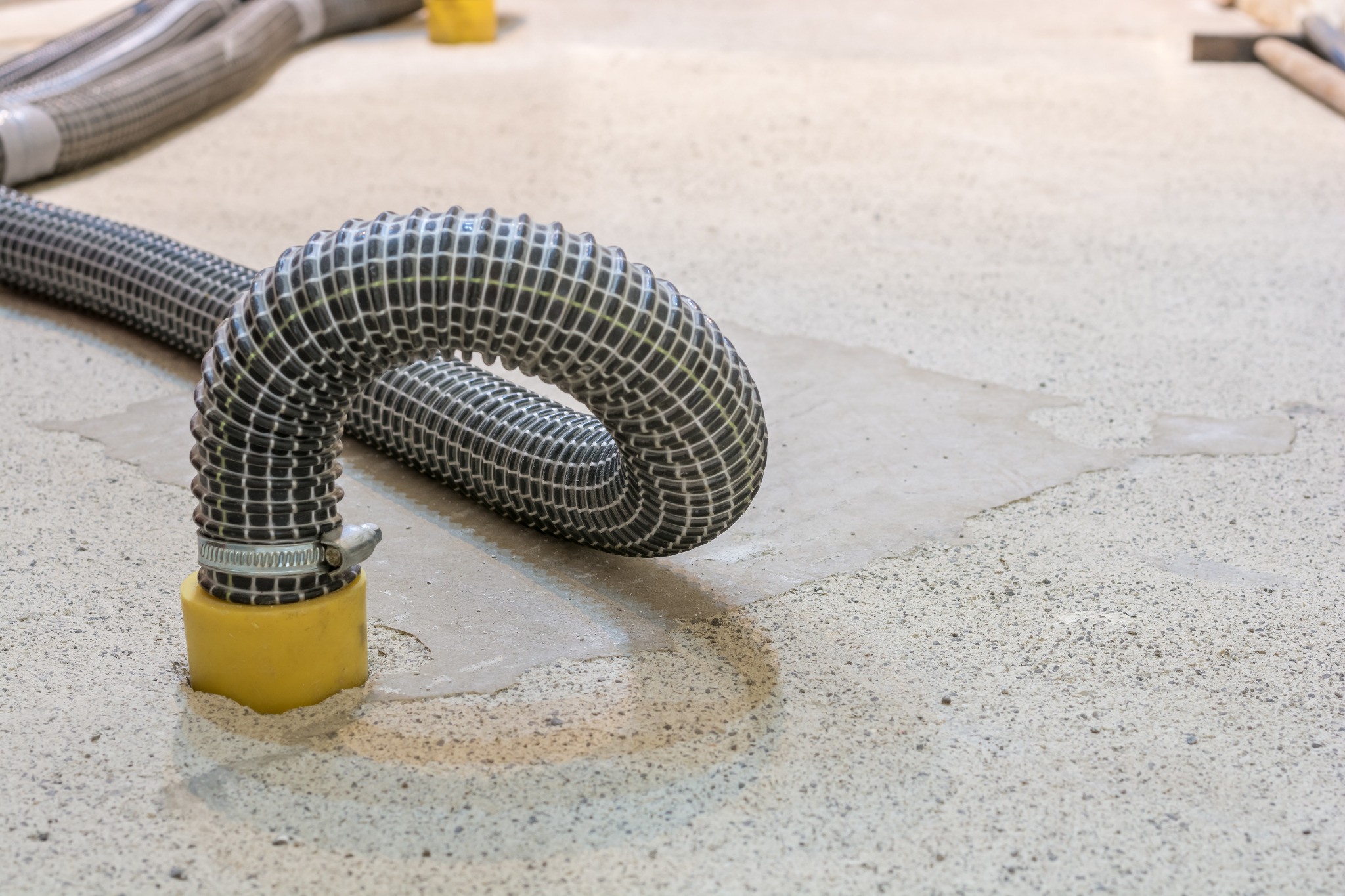 Bautrocknung und Sanierungsarbeiten